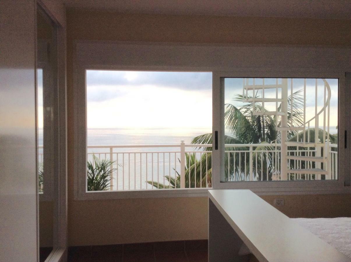 Villa In Protected Space In Front Of The Sea 洛斯雷尔雷赫斯 外观 照片