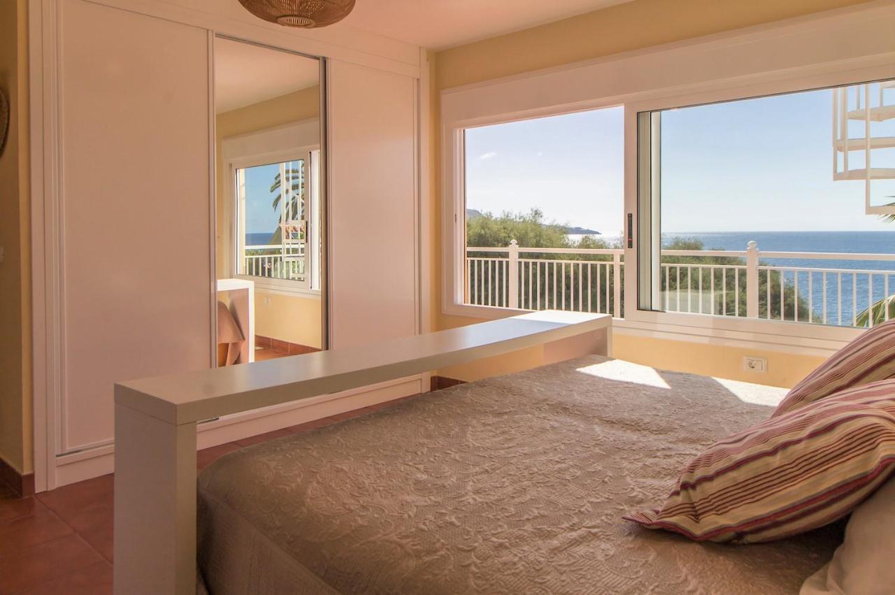 Villa In Protected Space In Front Of The Sea 洛斯雷尔雷赫斯 外观 照片
